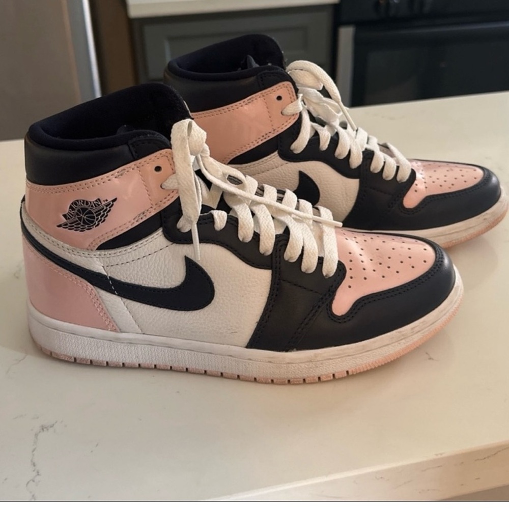 Nike Bubble Gum Jordan 1